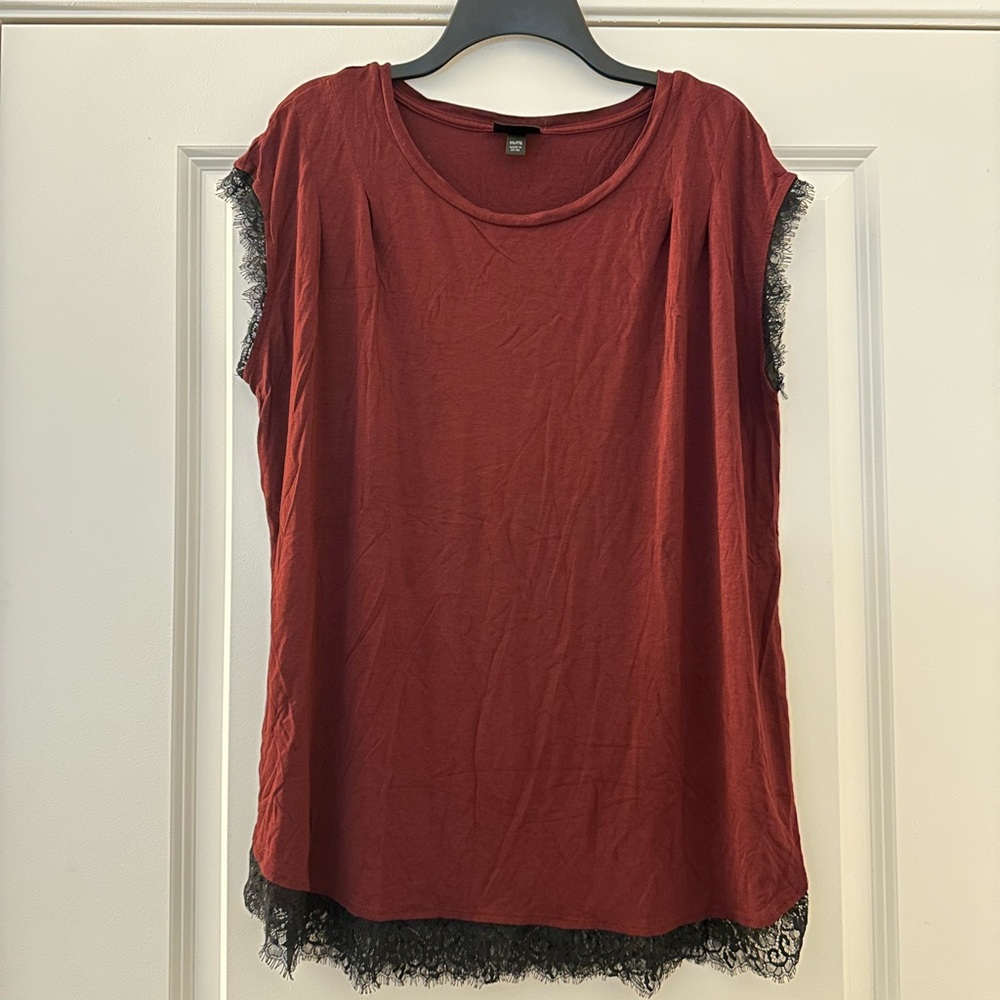 Burgundy Short Sleeve Top with Lace Trim